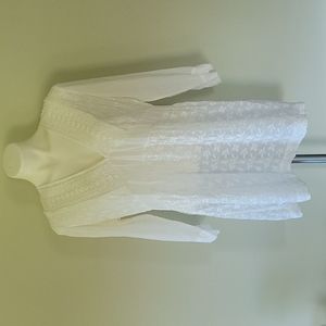 Johnny Was Cream Embroidered Quarter Sleeve V Neck Top Medium